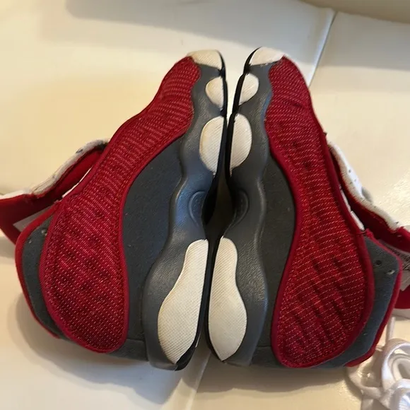 🎮🎀 Nike Jordan Kids' Retro 13 White and Red Sneakers Size 11C