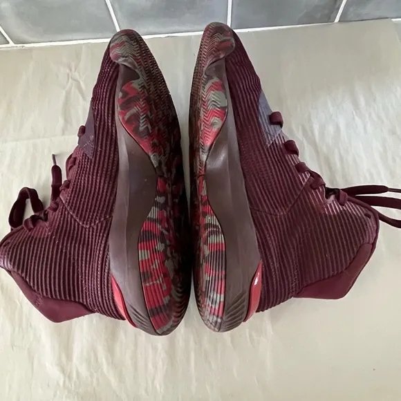 ADIDAS PRO BOUNCE MEN'S RED Burgundy BASKETBALL SHOES Mens Size 9.5 New