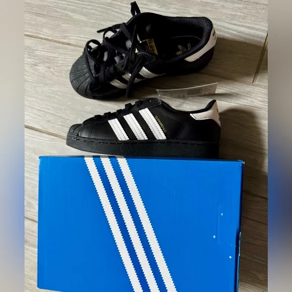Adidas Superstar C kids sneakers size 13.5