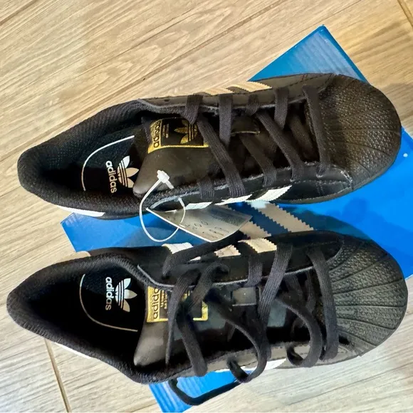 Adidas Superstar C kids sneakers size 13.5