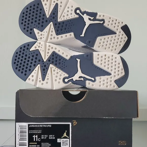 Air Jordan 6 Retro White and Navy Sneakers Size 11C Kids Gently Worn
