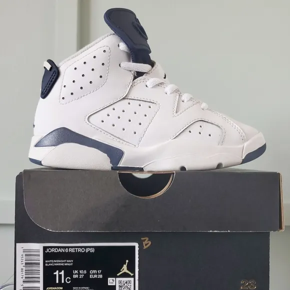 Air Jordan 6 Retro White and Navy Sneakers Size 11C Kids Gently Worn