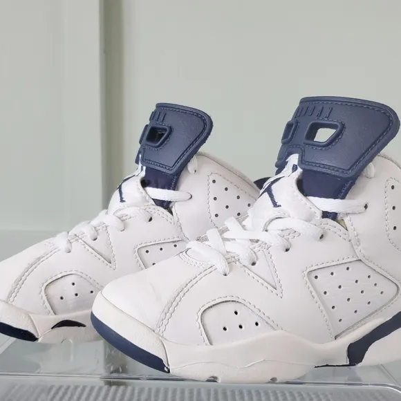Air Jordan 6 Retro White and Navy Sneakers Size 11C Kids Gently Worn