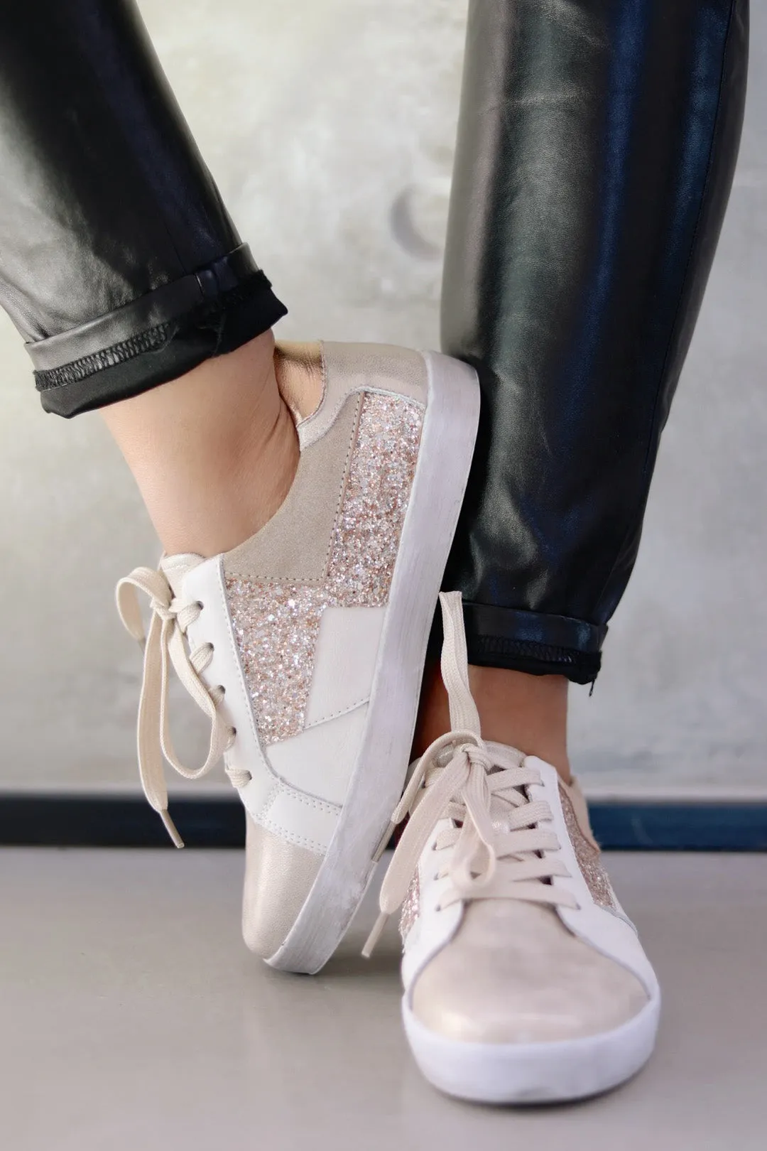 Alessandro Beige