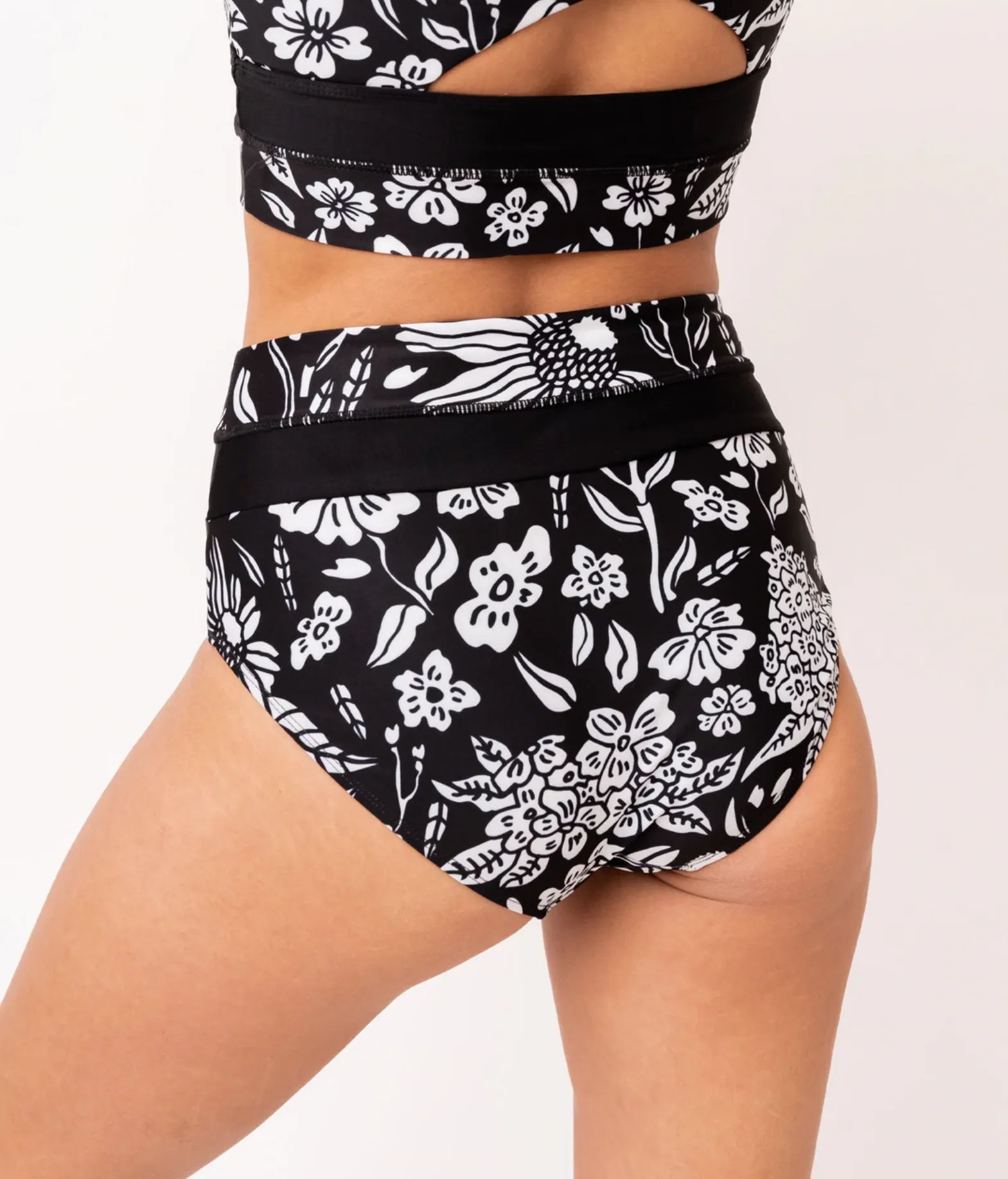 Aria Colorblock Bottom (Medium) - Final Sale
