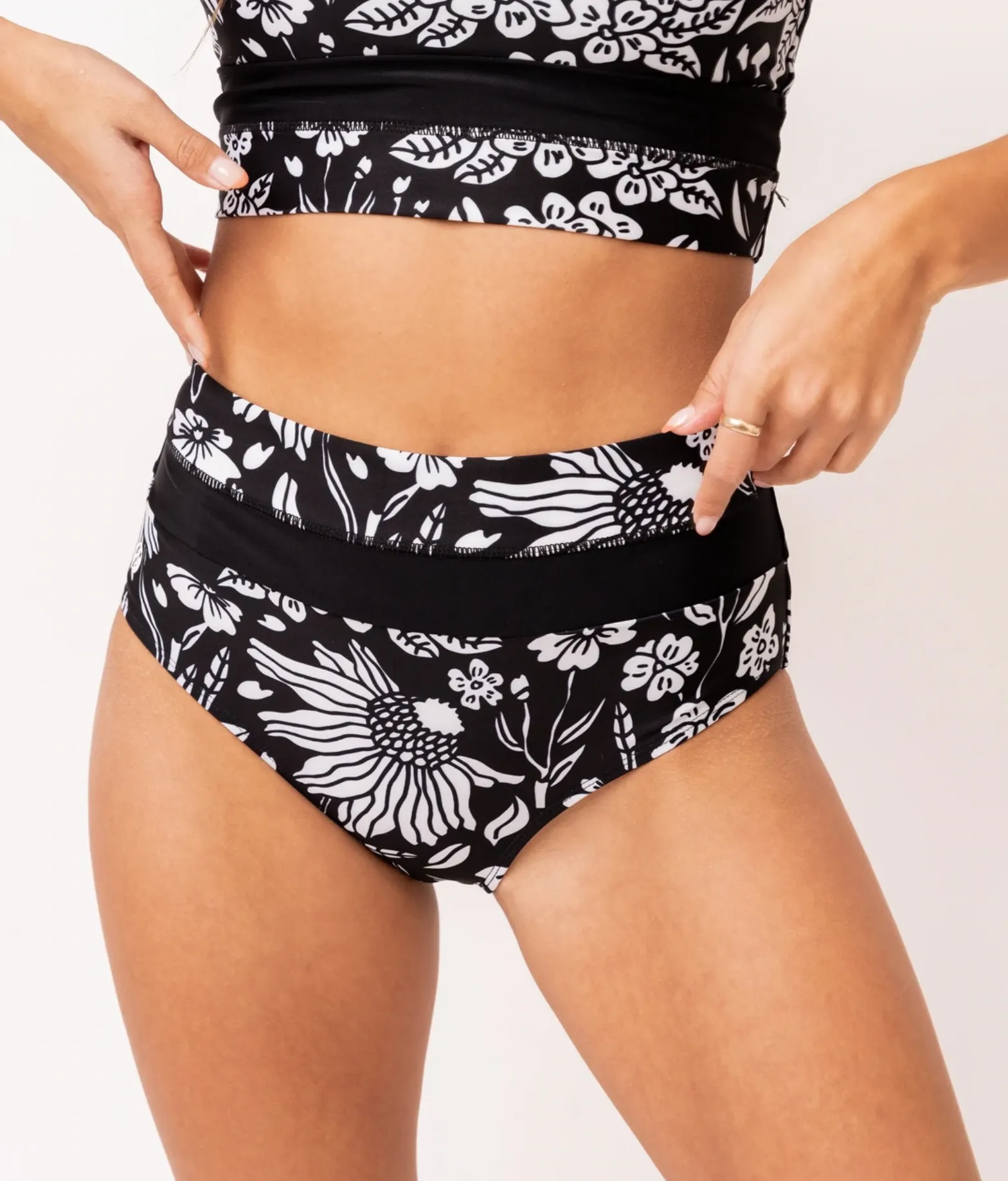 Aria Colorblock Bottom (Medium) - Final Sale
