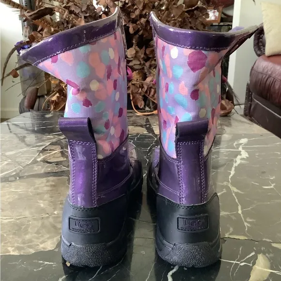Authentic ugg girl purple velvet glitter butte 11 boots size 4