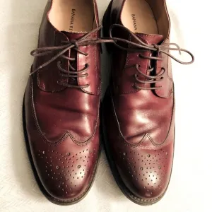 Banana Republic leather dress shoes-size 9M