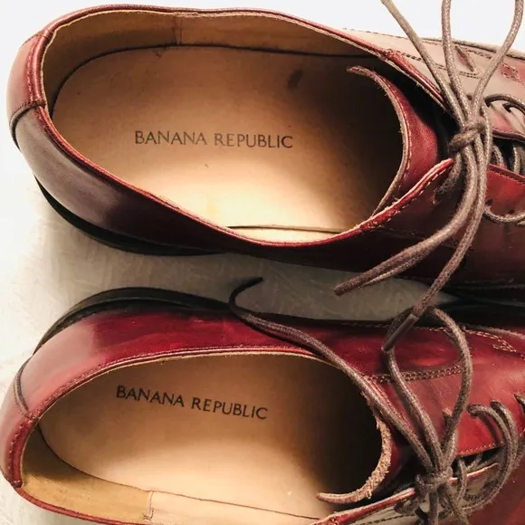 Banana Republic leather dress shoes-size 9M