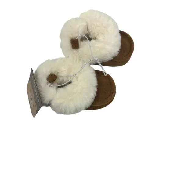 BEARPAW Baby fur Boots size  6-12 Months chestnut brown leather NWT gift box