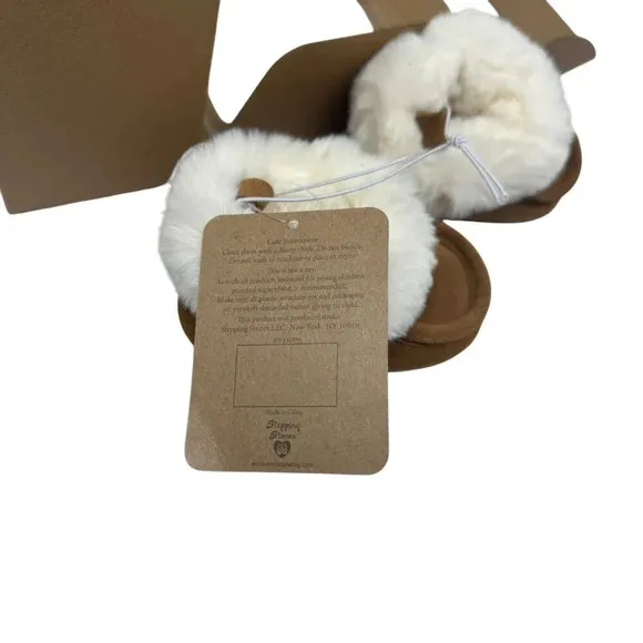 BEARPAW Baby fur Boots size  6-12 Months chestnut brown leather NWT gift box
