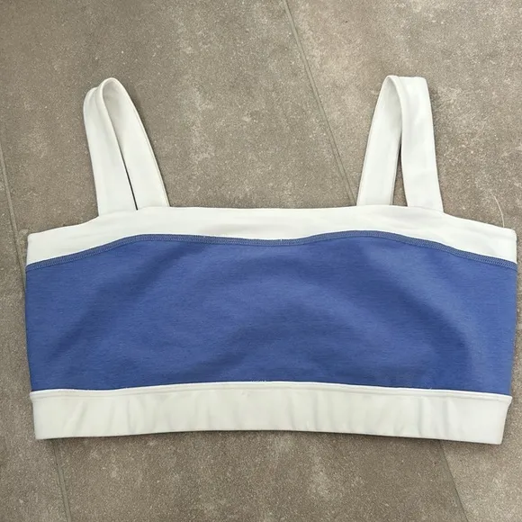 Beyond Yoga NEW Colorblock Sports Bra