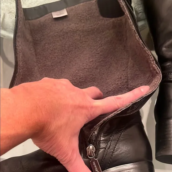 Blondo Black Leather winter Boots with Fleece Lining size 7 wide side zip up