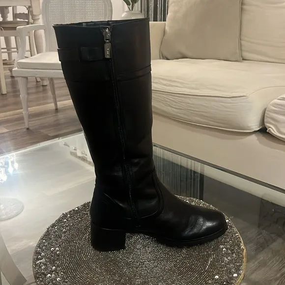 Blondo Black Leather winter Boots with Fleece Lining size 7 wide side zip up