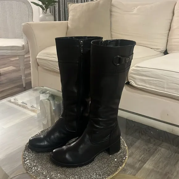 Blondo Black Leather winter Boots with Fleece Lining size 7 wide side zip up