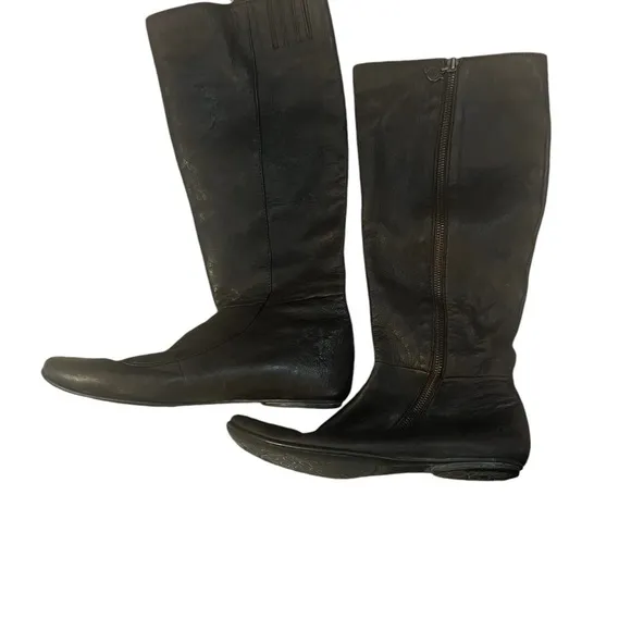 Born Brown Leather KneeHigh Tall Flat Riding Boots Size 8.5
