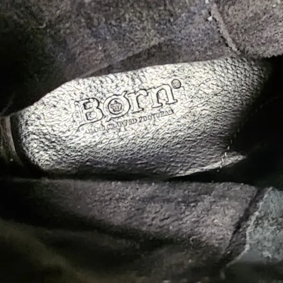 Born Women's Gray Leather Buckle Boots.  Zip Entry Sz 8