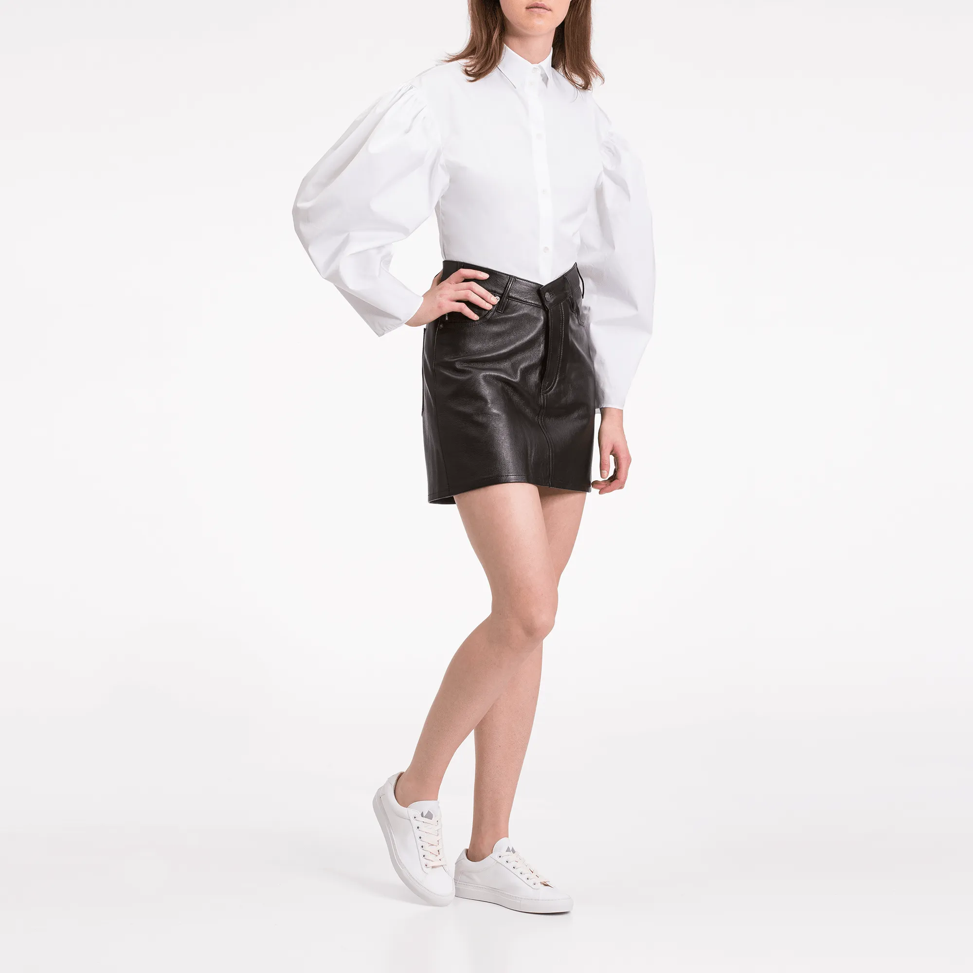 Capri in Bianco Canvas