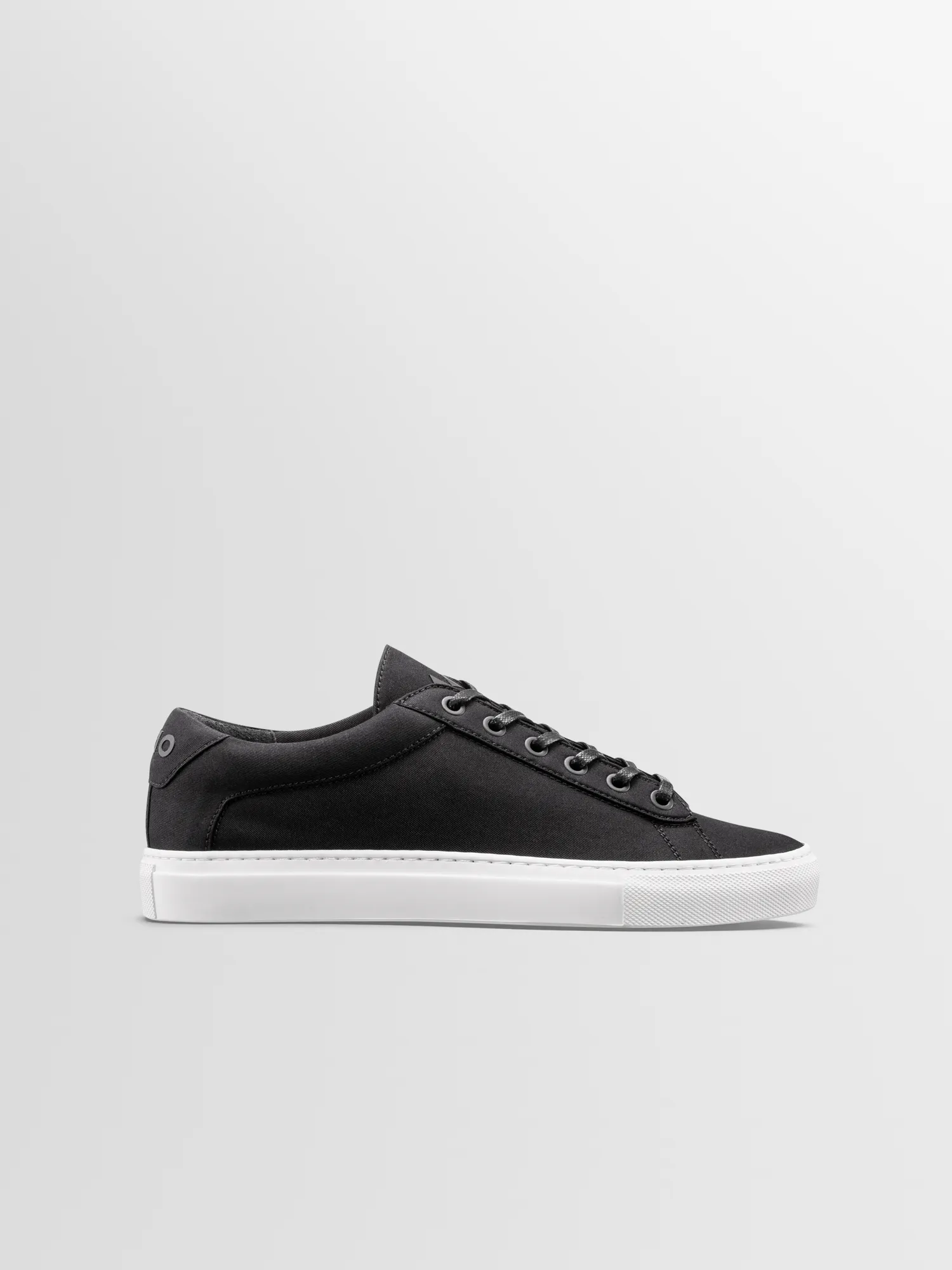 Capri in Onyx Canvas