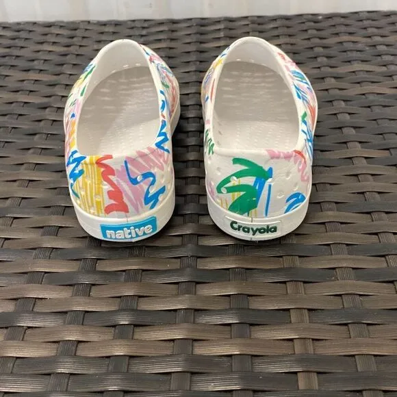 Crayola natives children’s size 11