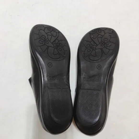 Dansko Mary Jane Button Strap Black Leather Womens Shoes Size 9.5-10 EU 40