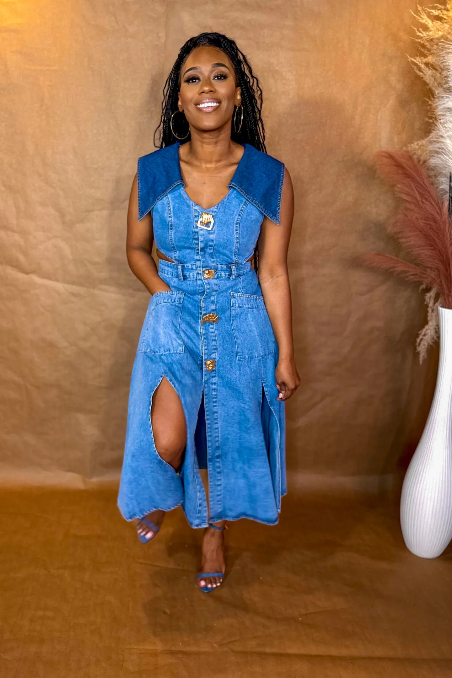 DENIM CUTOUT MAXI DRESS