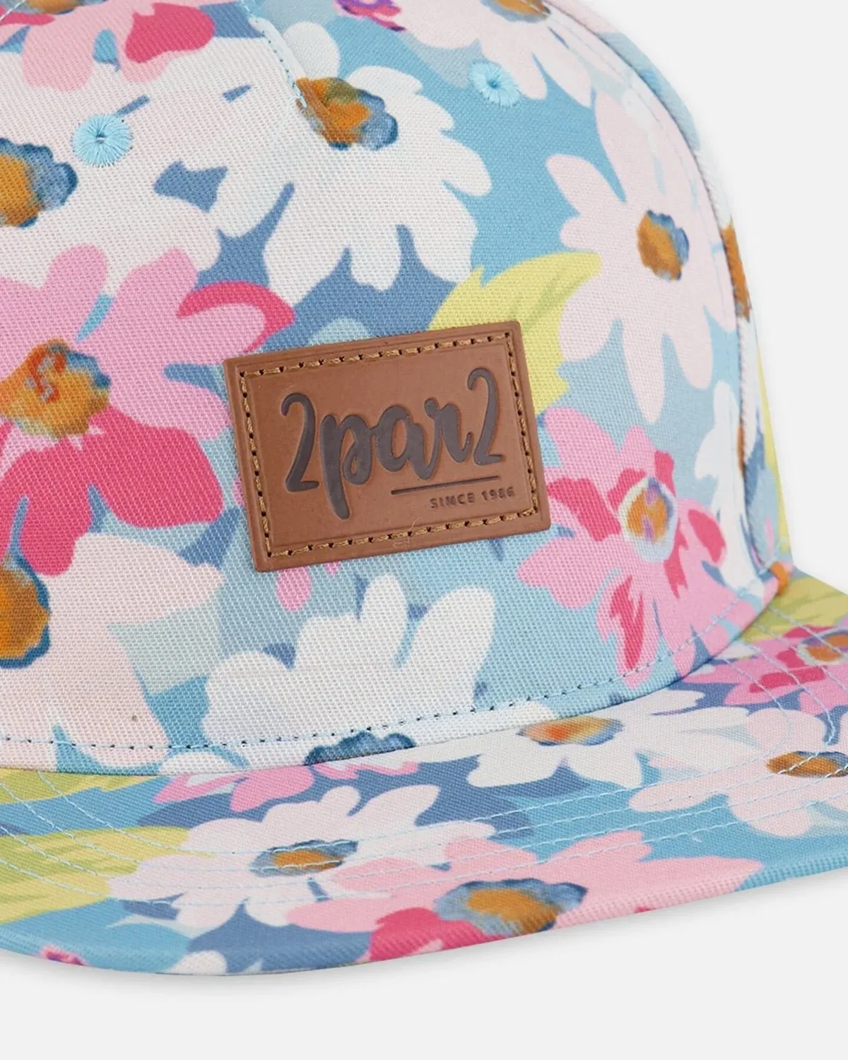 Deux par Deux - Printed Cap White, Pink, And Green Flowers