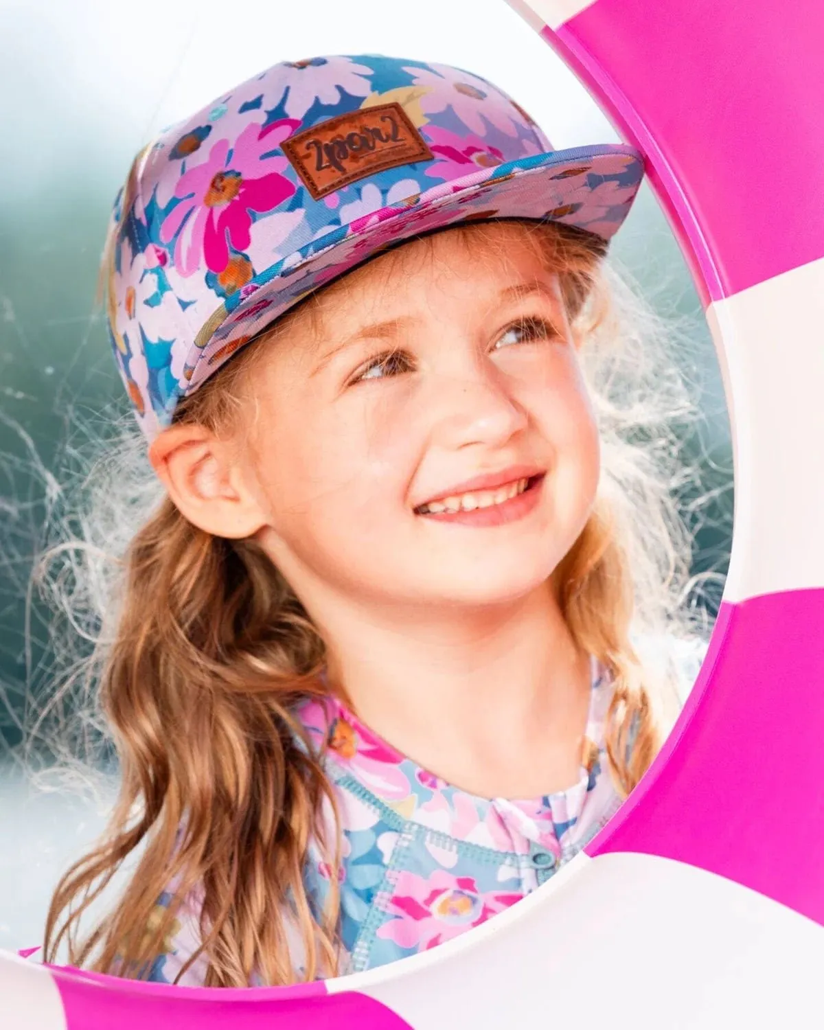 Deux par Deux - Printed Cap White, Pink, And Green Flowers