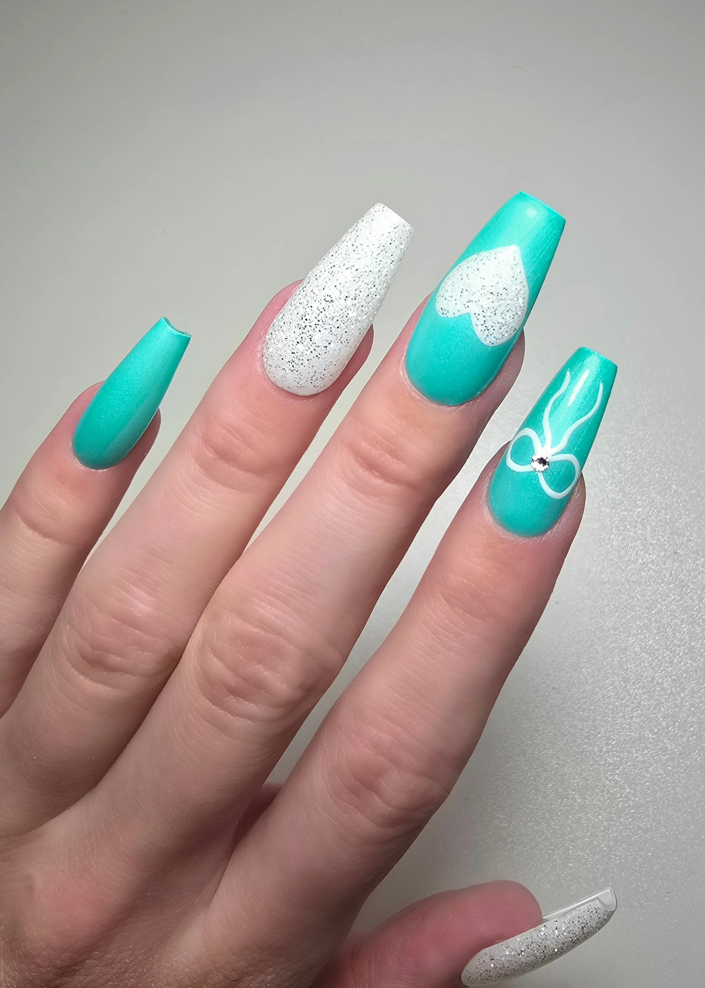 Diamonds and Pearls Glitter Gel 10 ml