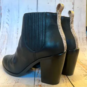 DOLCE VITA Stan Chelsea Snakeskin Leather Heeled Booties Ankle Boots SZ 8.5 EUC