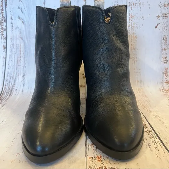 DOLCE VITA Stan Chelsea Snakeskin Leather Heeled Booties Ankle Boots SZ 8.5 EUC