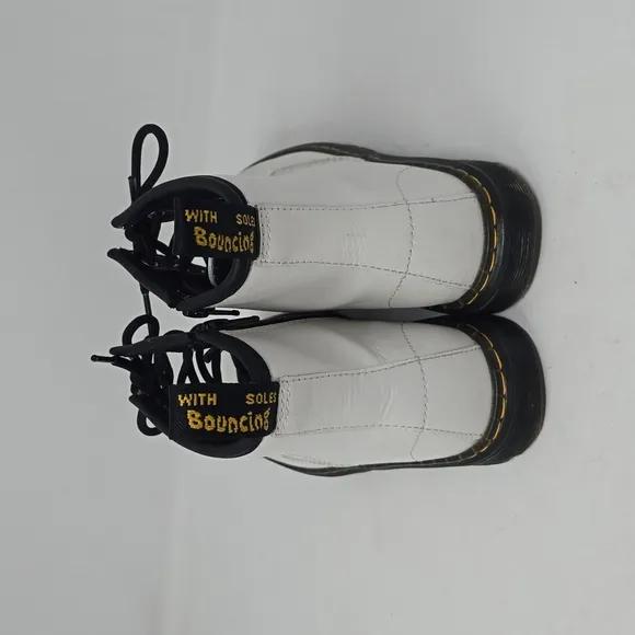 Dr. Martens Zavala White Leather Little Kid  Boots Size 3