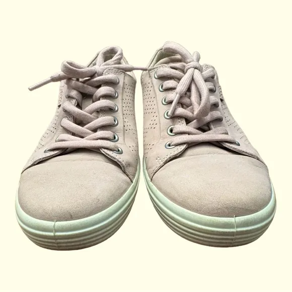 Ecco Dusty Rose Leather Lace Up Sneaker Cap Toe Low Top Casual Women’s Size 40
