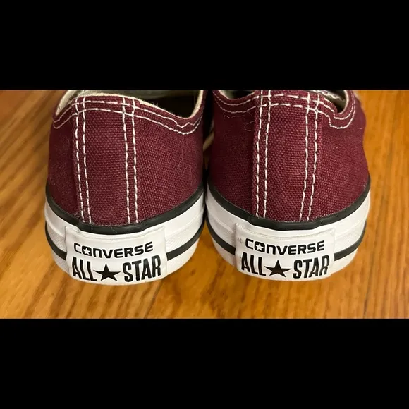 EUC Converse All Star, Burgundy