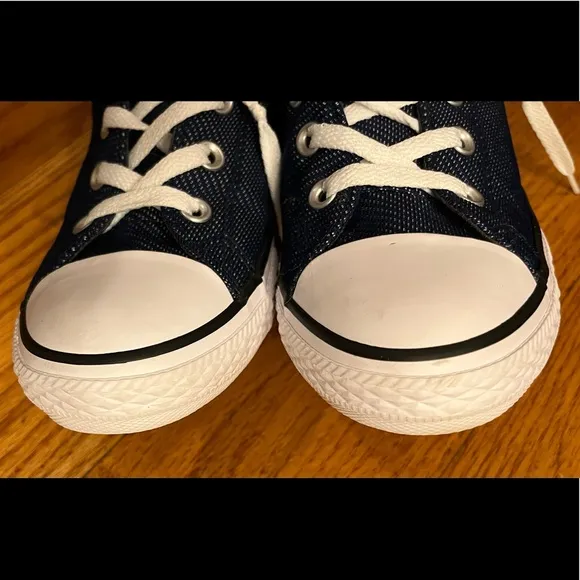 .EUC Converse Chuck Taylor All Star Sneaker, Blue