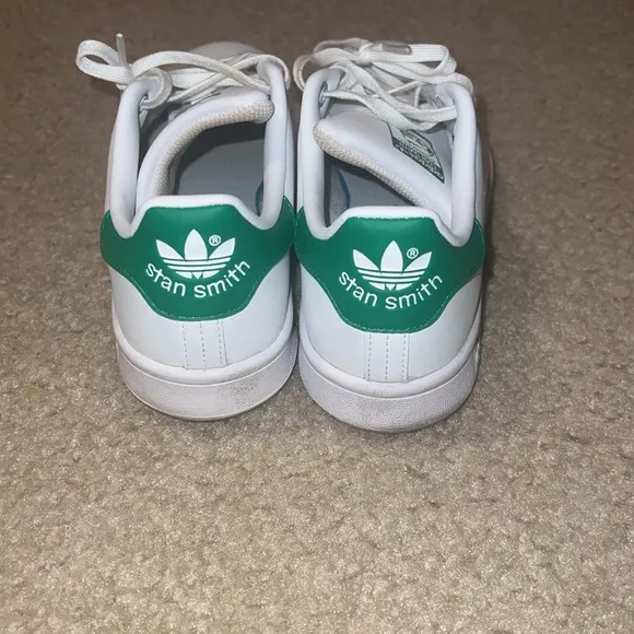 EUC Stan smith adidas sneakers