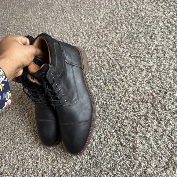 Florsheim Men’s Lodge Cap Toe Boot Black Size 11 M Lace Up Zip Comfort Lug Sole