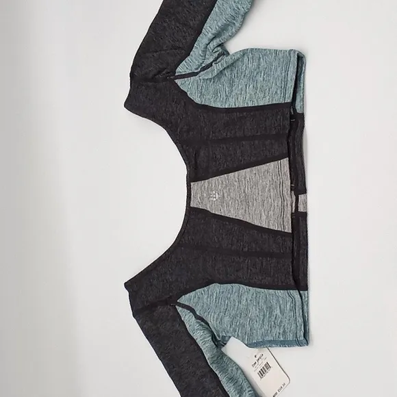 Free People Movement 2pc &quot;Six Pack&quot; Colorblock‎ Set Top Short Gray Blue
