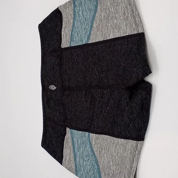 Free People Movement 2pc &quot;Six Pack&quot; Colorblock‎ Set Top Short Gray Blue