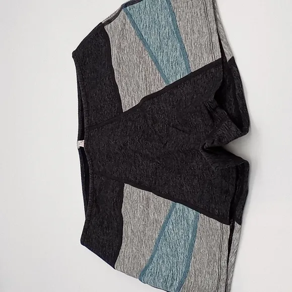 Free People Movement 2pc &quot;Six Pack&quot; Colorblock‎ Set Top Short Gray Blue