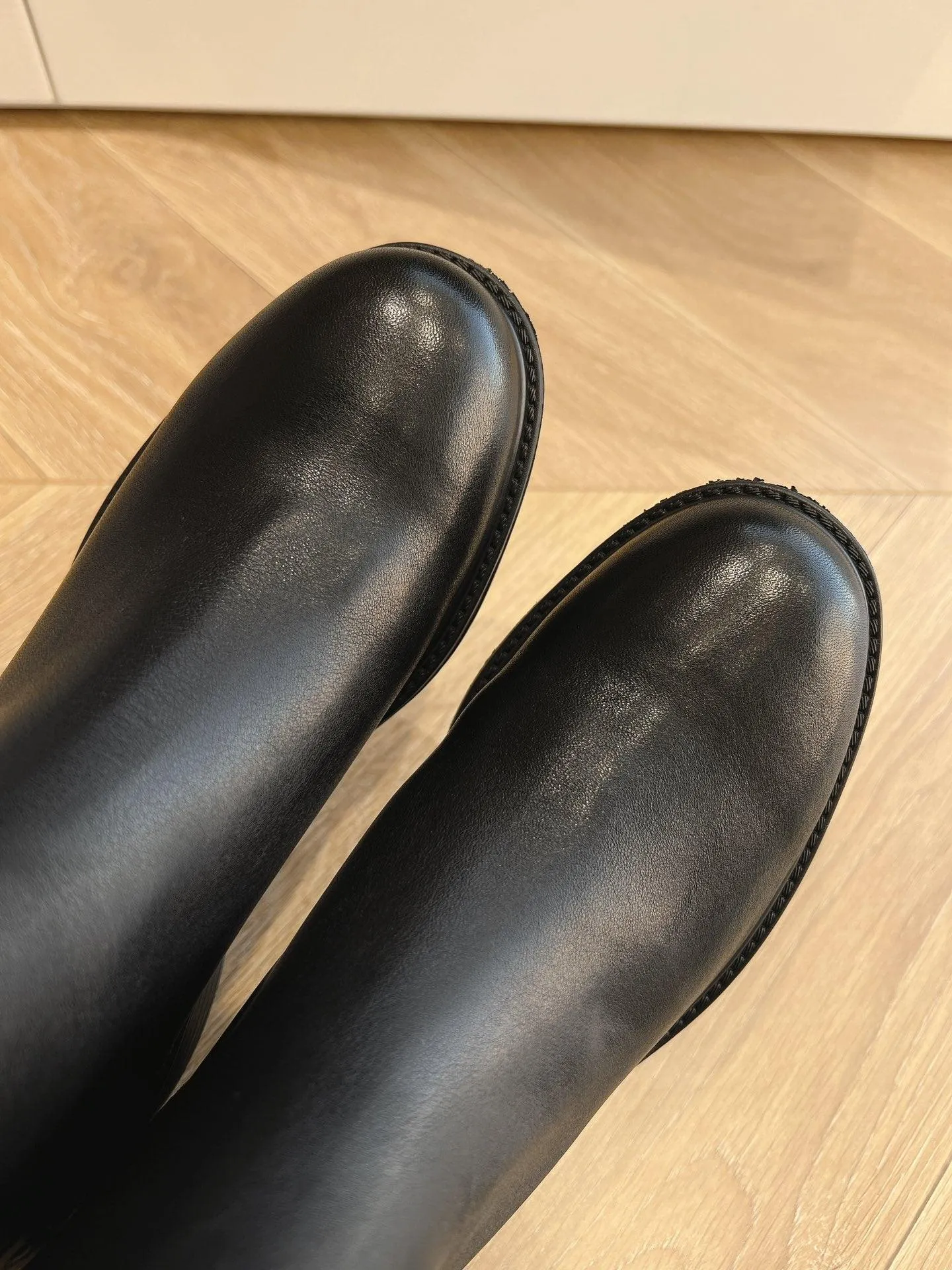 GG LEATHER ANKLE BOOTS BLACK
