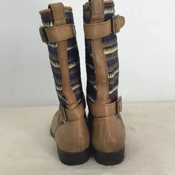 Gianni Bini Women’s Western Style Leather Brown Boots W/Buckle Brown Size 7.5
