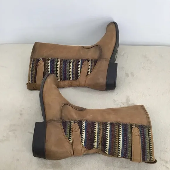 Gianni Bini Women’s Western Style Leather Brown Boots W/Buckle Brown Size 7.5
