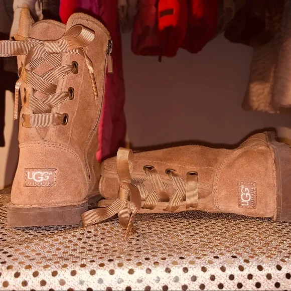 Girl’s Ugg Boots