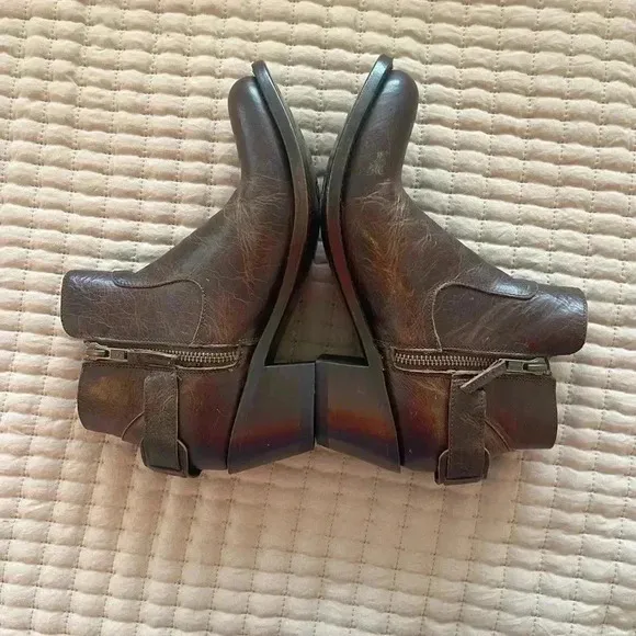 J.B. Dillon Leather Cowboy Western Ankle Boots Size 7.5! In like new Condition!
