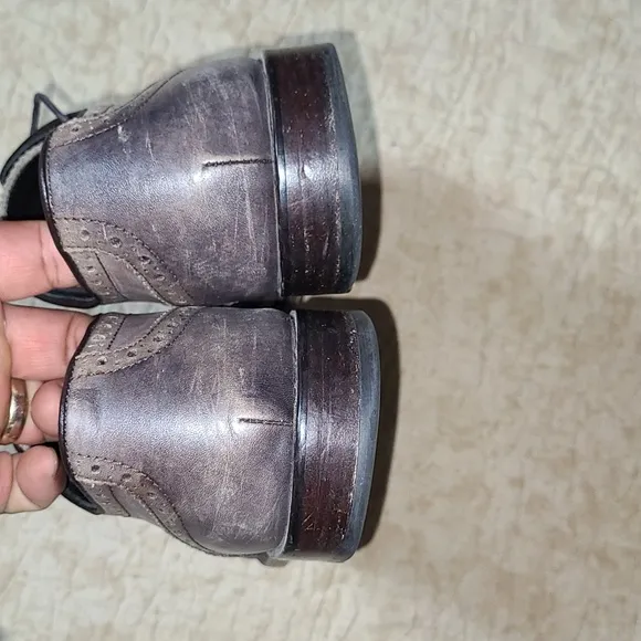JOHN VARVATOS Wingtip Dress Shoes Size 10