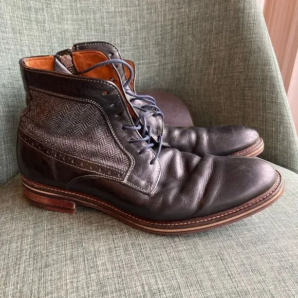 Johnston &amp; Murphy Men’s Warner Sheep Skin and leather Oxford zip boots size 8.5.