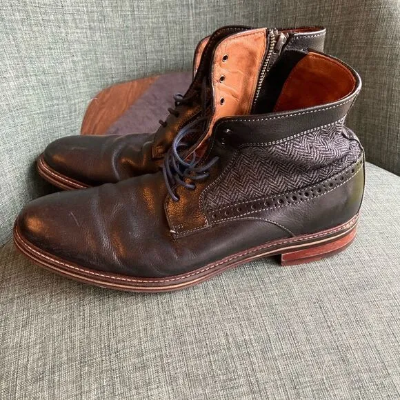 Johnston &amp; Murphy Men’s Warner Sheep Skin and leather Oxford zip boots size 8.5.