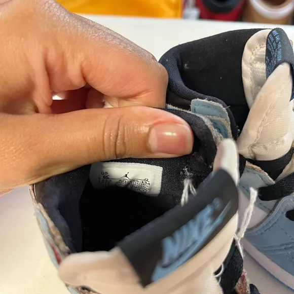 Jordan 1 Retro High OG University Blue 6C