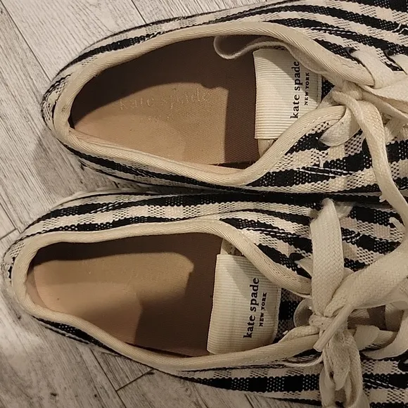 Kate Spade Vale Gingham Black‎ And Cream Sneakers Size 9